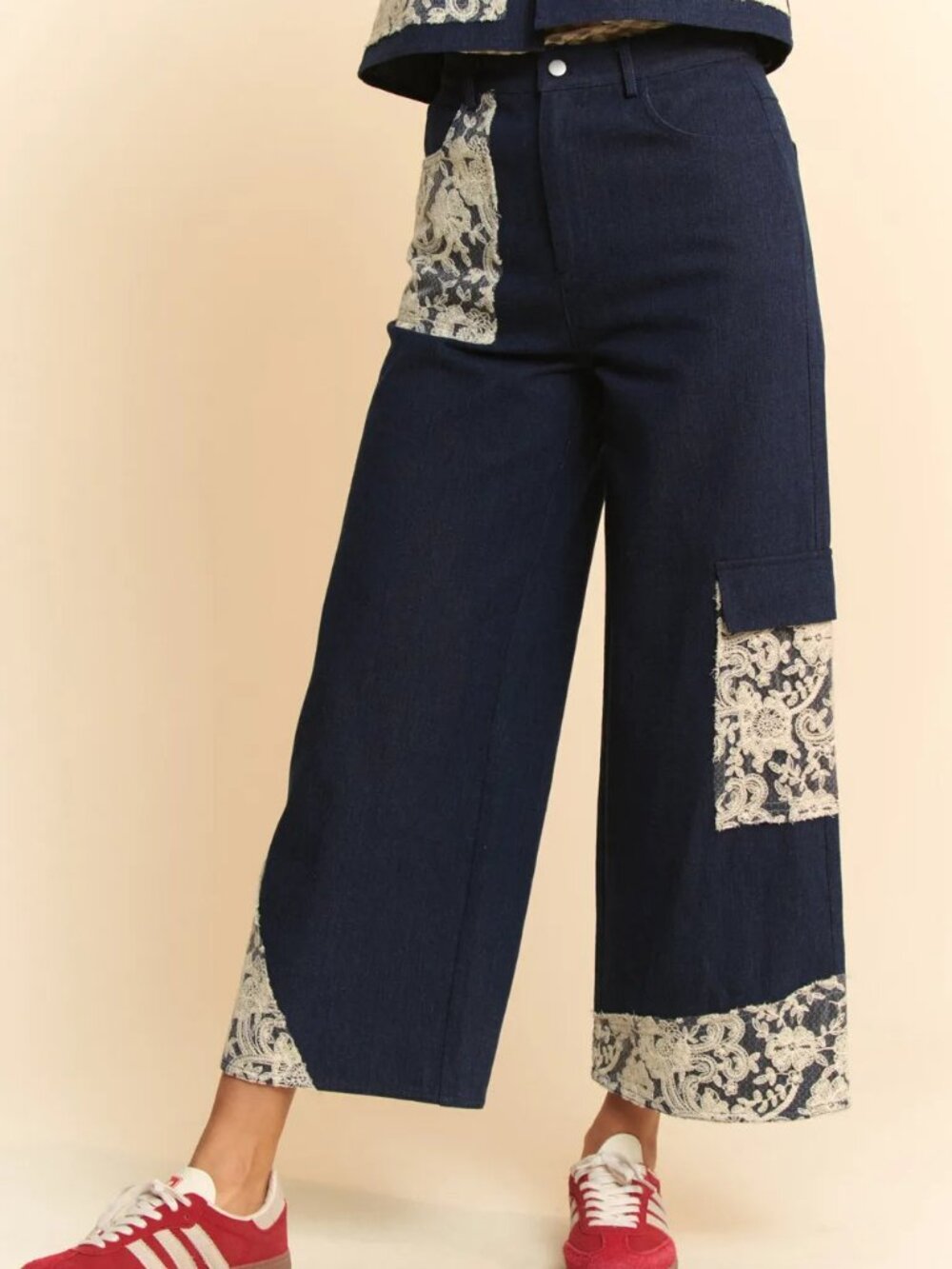 Davi & Dani Lace Applique Wide Leg Jeans - Dark / L